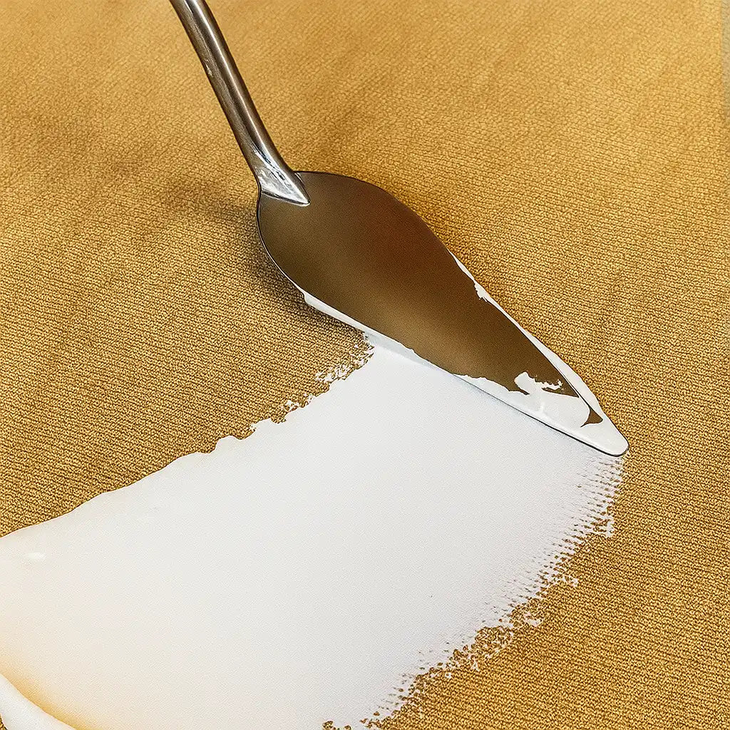 Entdeckung künstlerischer Texturen mit Martin Horečný: Buttercremepaste vs. Reliefpaste
