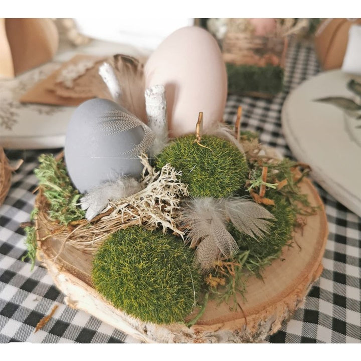 Dekorative moosbewachsene Steine — Bild 5