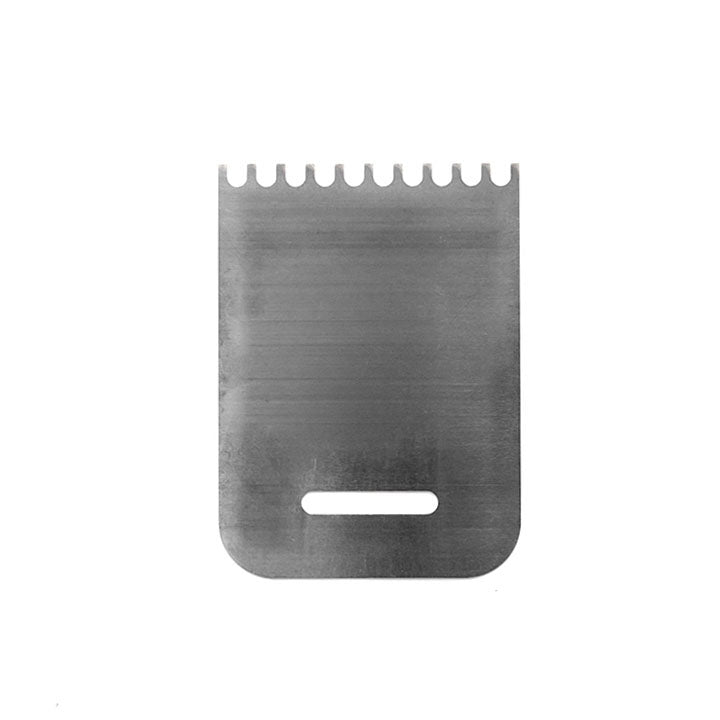 RGM künstlerischer Stahlkamm mit sechs verschiedenen Kanten für Malerei und Reliefarbeiten, 11 x 8 cm.