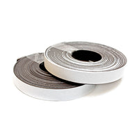 Pentart Magnetband mit selbstklebender Rückseite, 1,27 cm breit und 3 m lang.