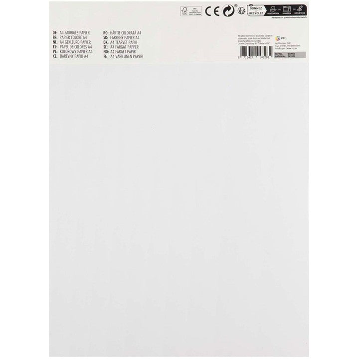 Nahaufnahme der 110 g/m² starken, farbigen Papierblätter für Bastelarbeiten und Origami.