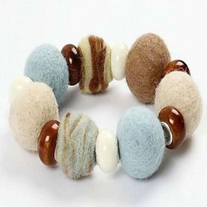 Pastellfarbene Filzkugeln 64 Stück — Bild 10