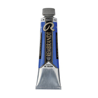 Sortiment der Rembrandt Ölfarben in verschiedenen Farbtönen und 40 ml Gebinden.