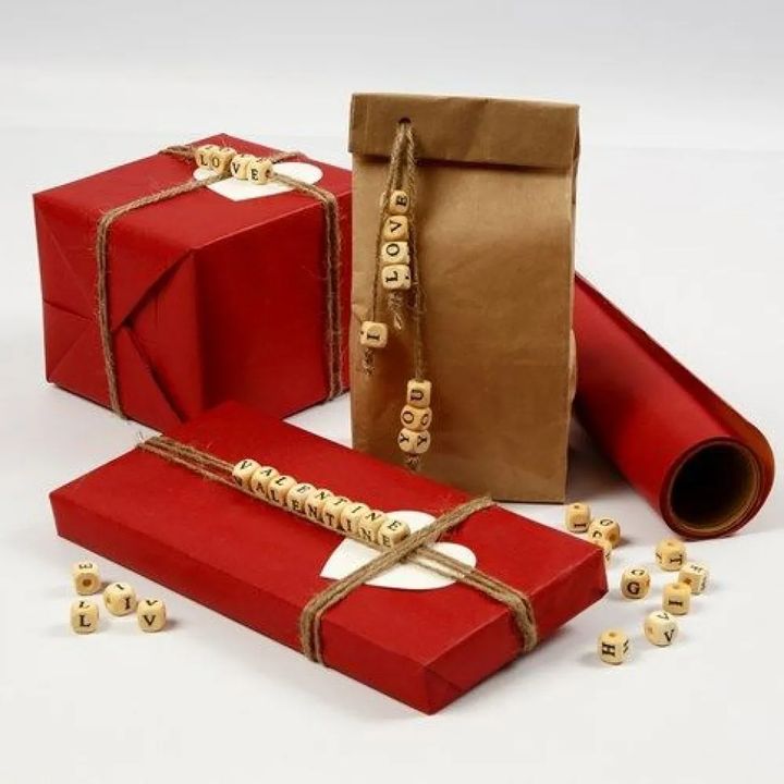 Rotes Geschenkpapier 50cm x 5m — Bild 1