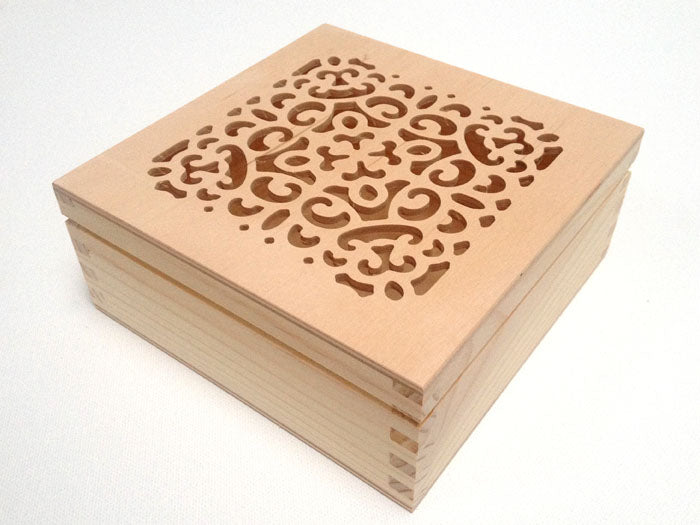 Schmuckkästchen mit Zierdeckel - 15 x 15 cm — Bild 2