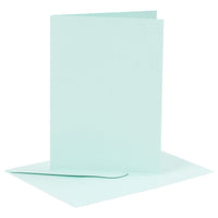 Sechs Klappkarten aus 220 g/m² Papier mit sechs passenden Umschlägen mit gummierter Verschlussklappe